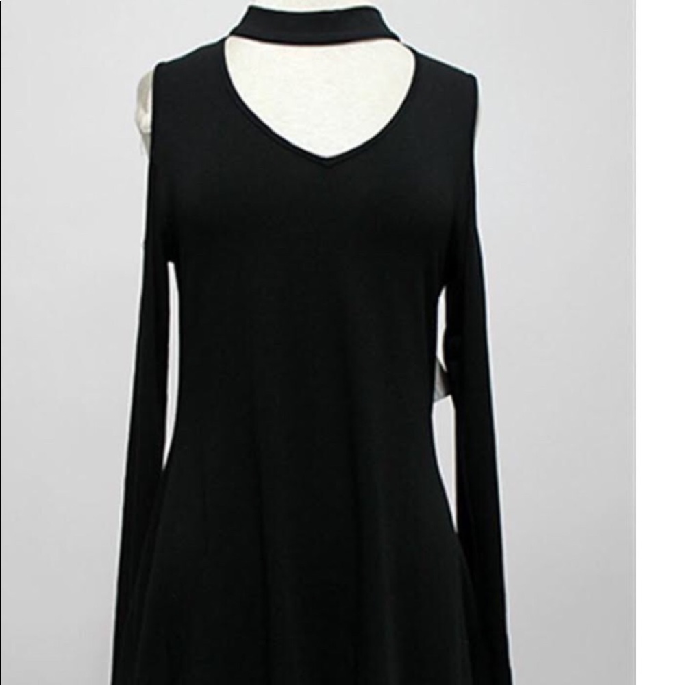 Cold shoulder top